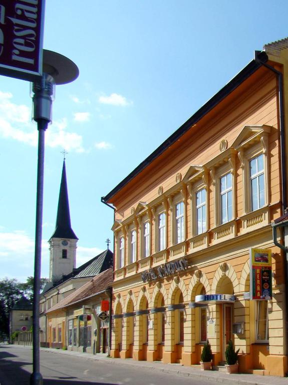 Hotel Stardust Nové Zámky Zewnętrze zdjęcie