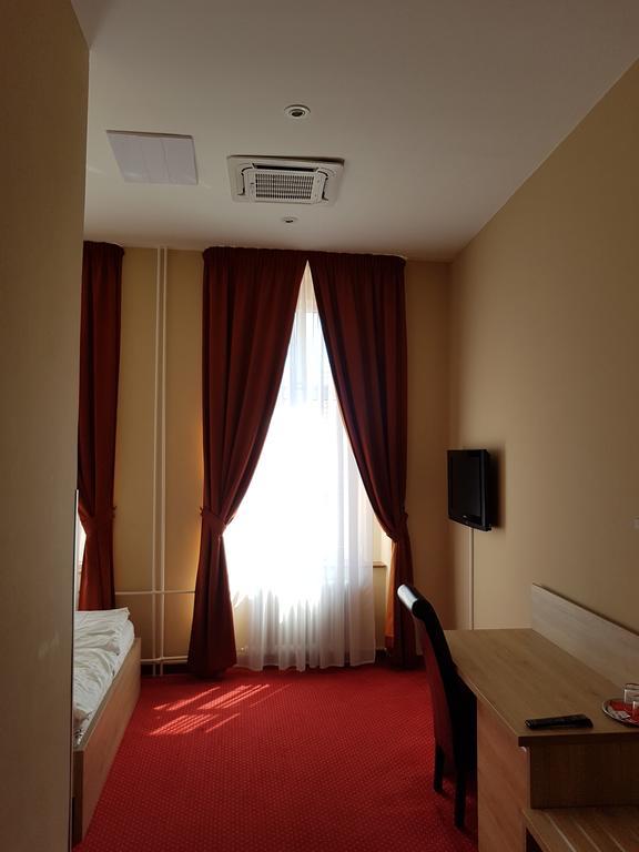 Hotel Stardust Nové Zámky Zewnętrze zdjęcie