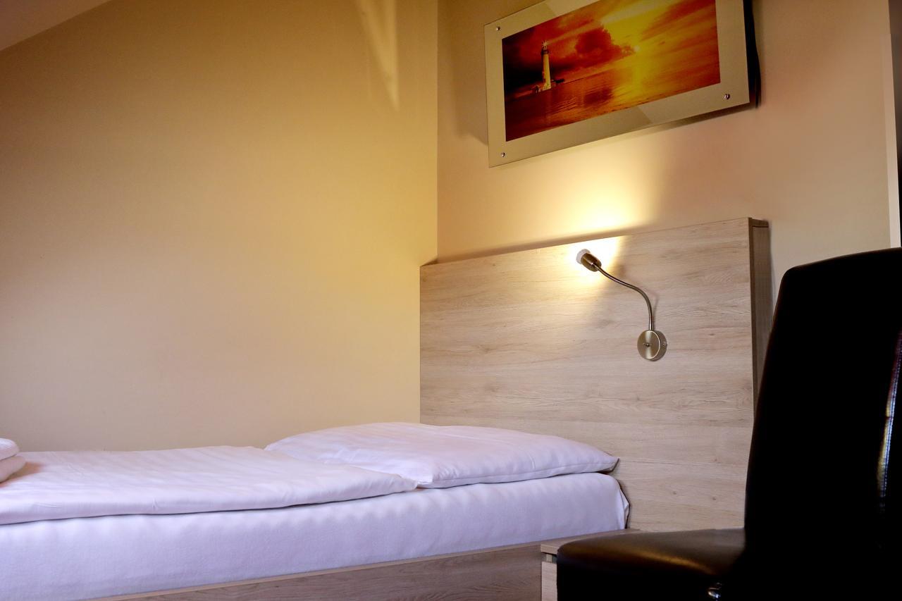 Hotel Stardust Nové Zámky Zewnętrze zdjęcie