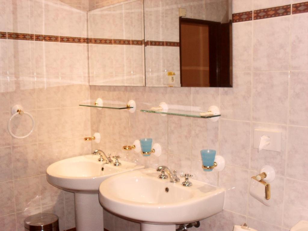 Hotel Stardust Nové Zámky Zewnętrze zdjęcie
